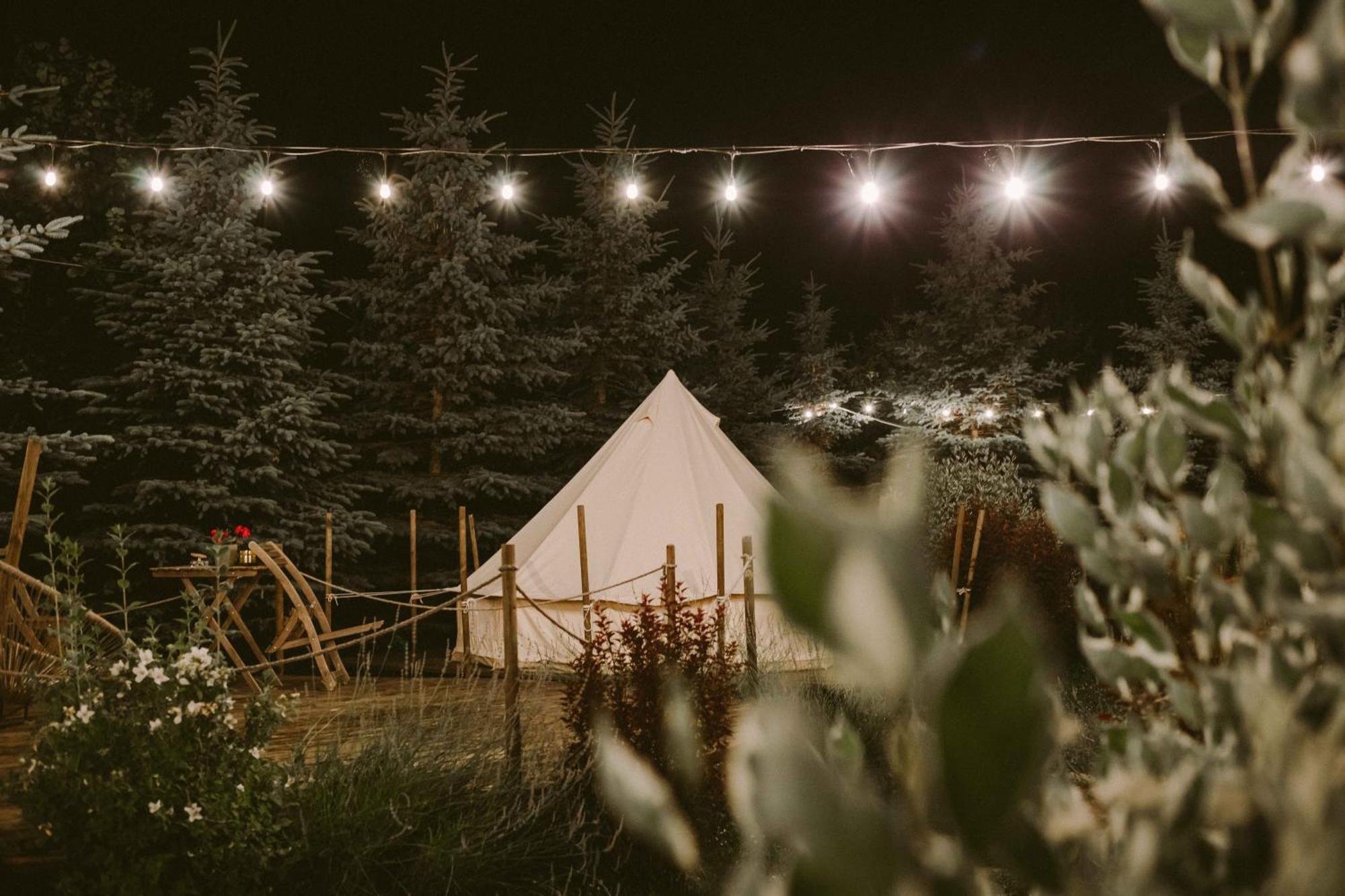 Valea Doftanei Glamping Cort de lux